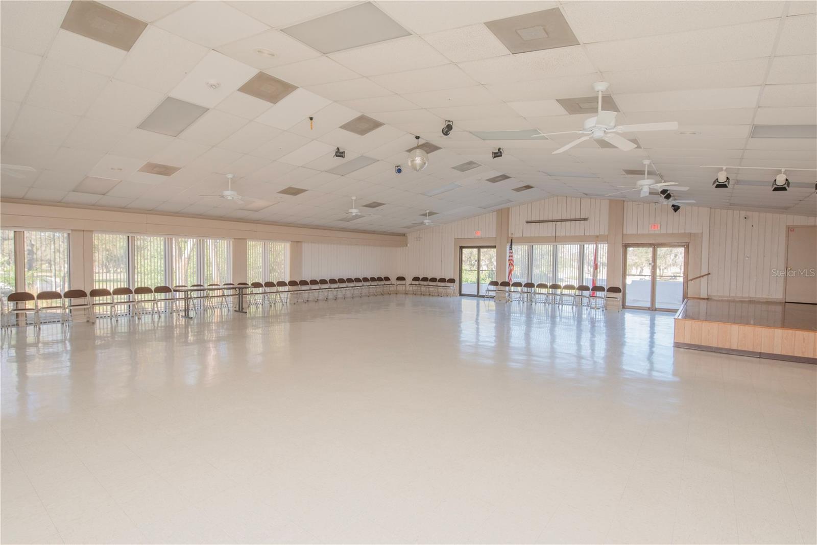 BEACON WOODS VILLAGE - Residential