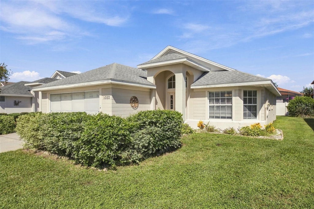 Photo of 1022 Challenger Avenue, Davenport, FL 33897 (MLS # O6441333)