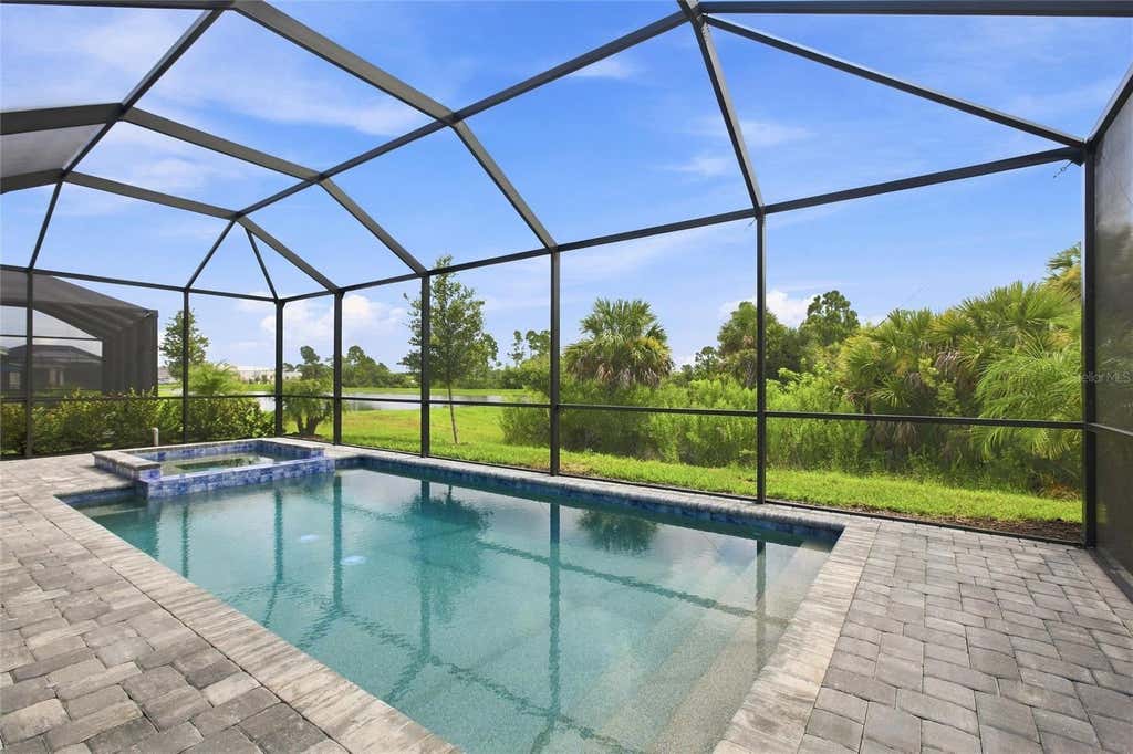 Photo of 11296 Pinot Drive, Venice, FL 34293 (MLS # C7529250)