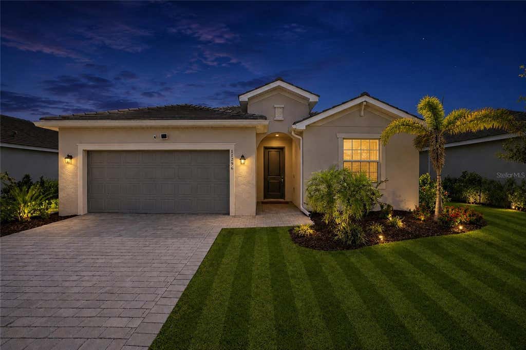 Photo of 11296 Pinot Drive, Venice, FL 34293 (MLS # C7529250)
