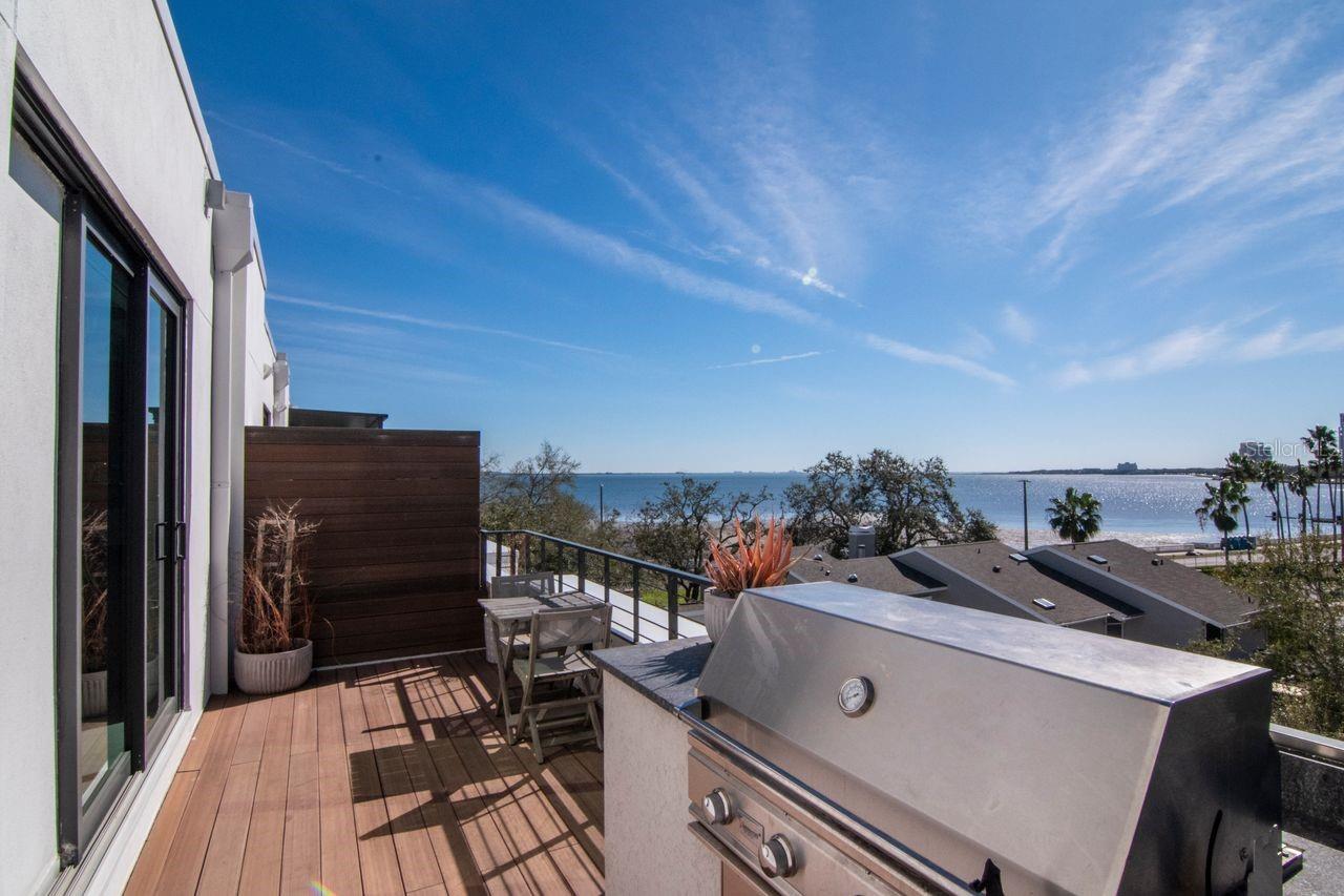 BAYSHORE SEVEN TWNHMS - Residential