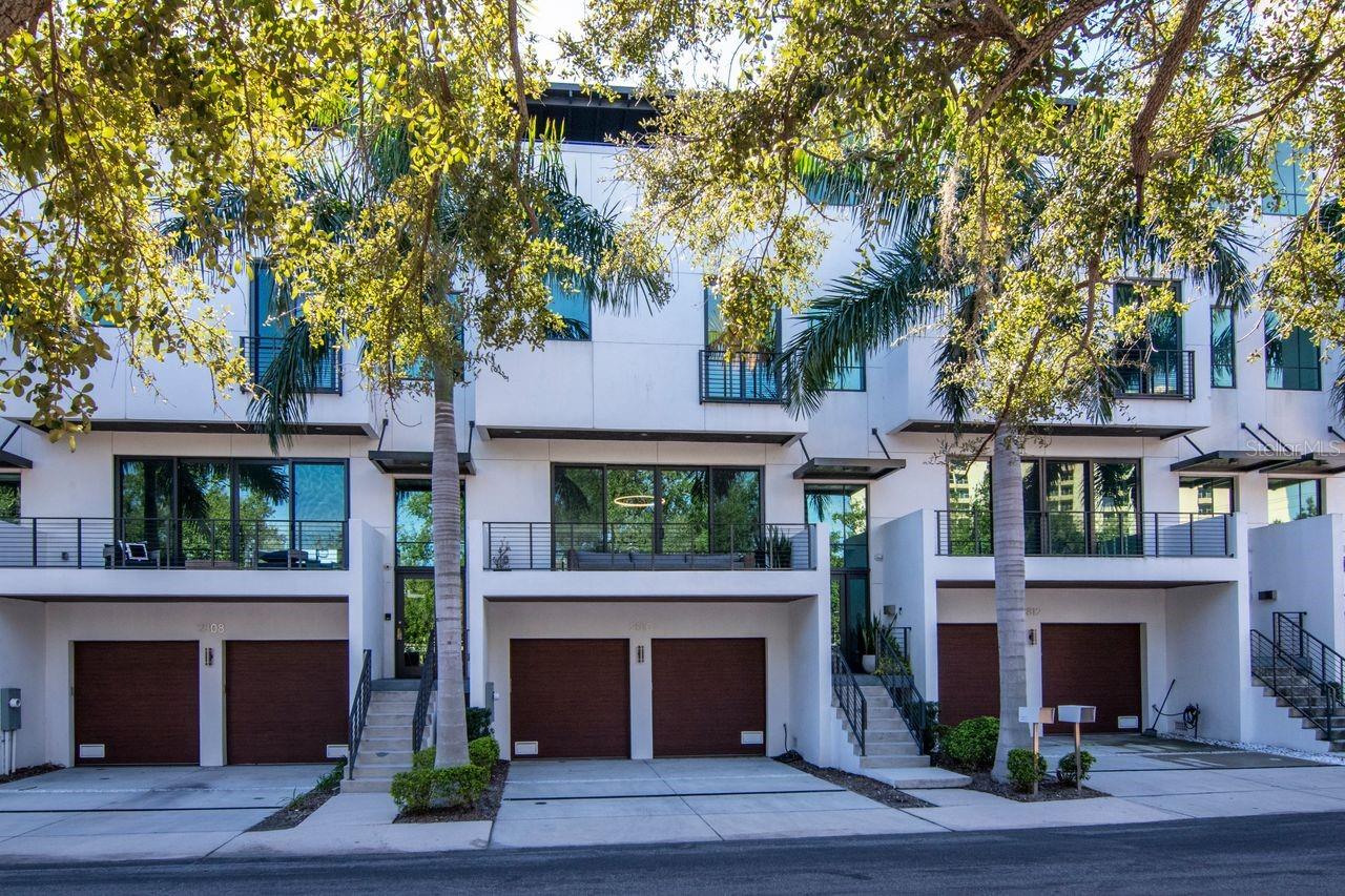 BAYSHORE SEVEN TWNHMS - Residential