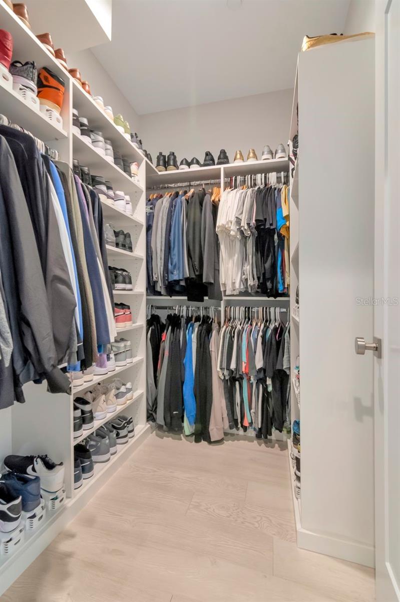 BAYSHORE SEVEN TWNHMS - Residential