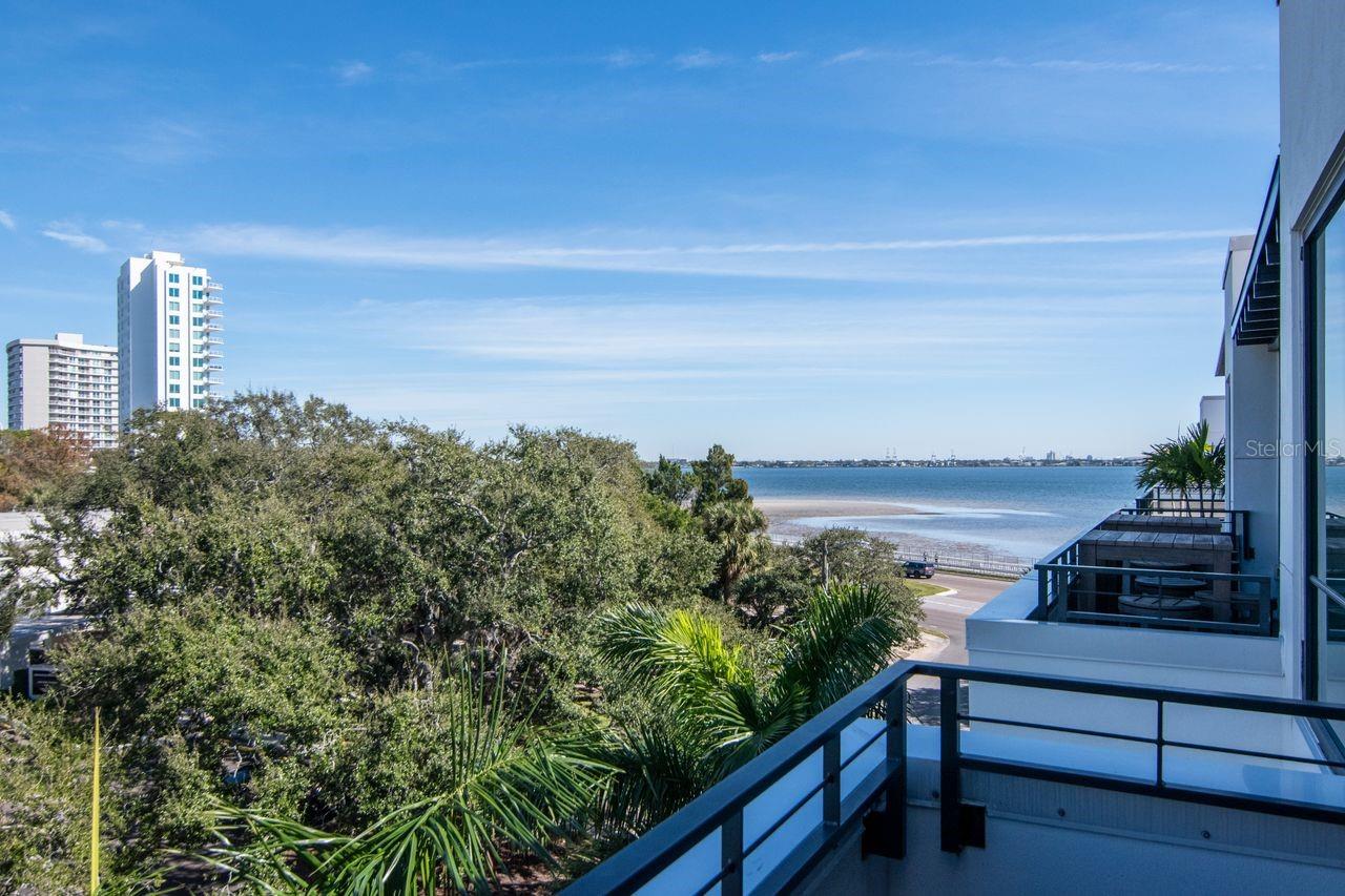 BAYSHORE SEVEN TWNHMS - Residential