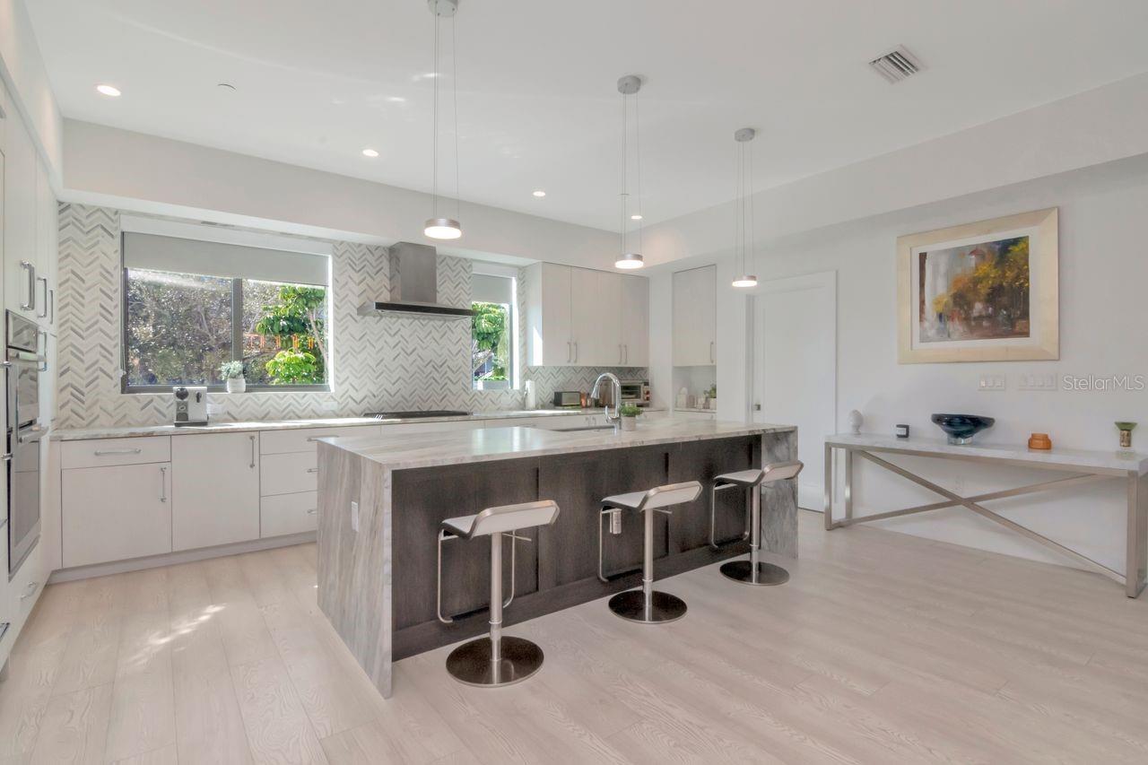 BAYSHORE SEVEN TWNHMS - Residential