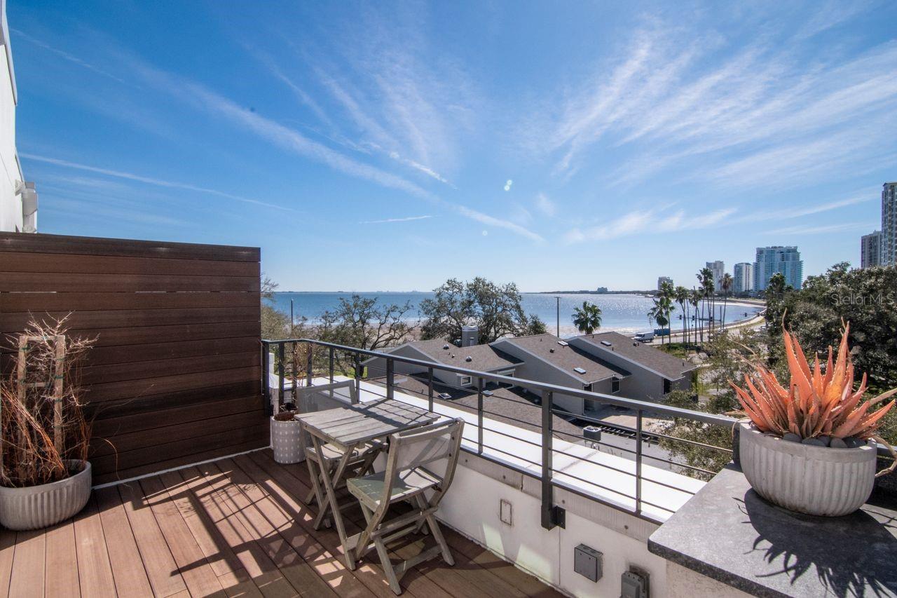 BAYSHORE SEVEN TWNHMS - Residential