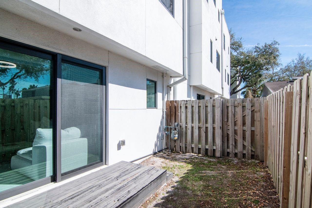 BAYSHORE SEVEN TWNHMS - Residential