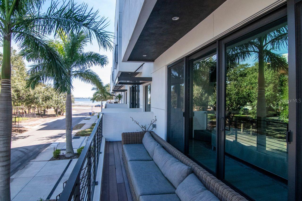 BAYSHORE SEVEN TWNHMS - Residential