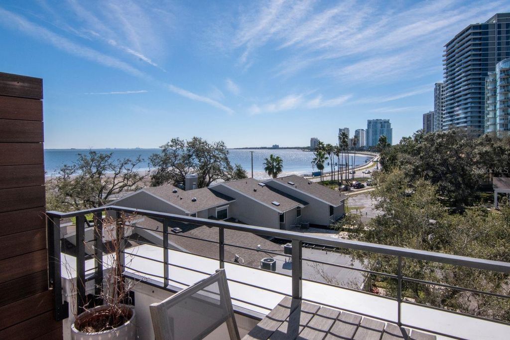 Photo of 2810 W Barcelona Street, Tampa, FL 33629 (MLS # TB8466880)