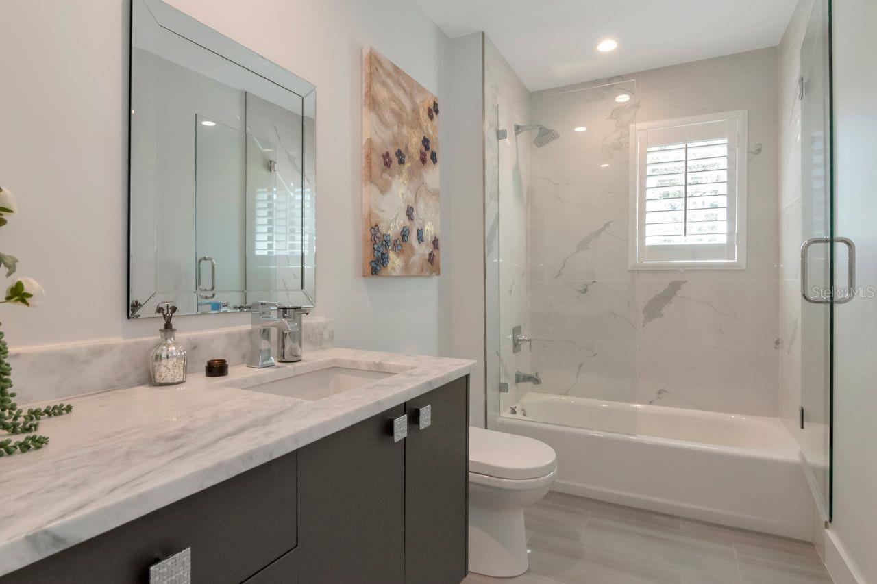 BAYSHORE SEVEN TWNHMS - Residential