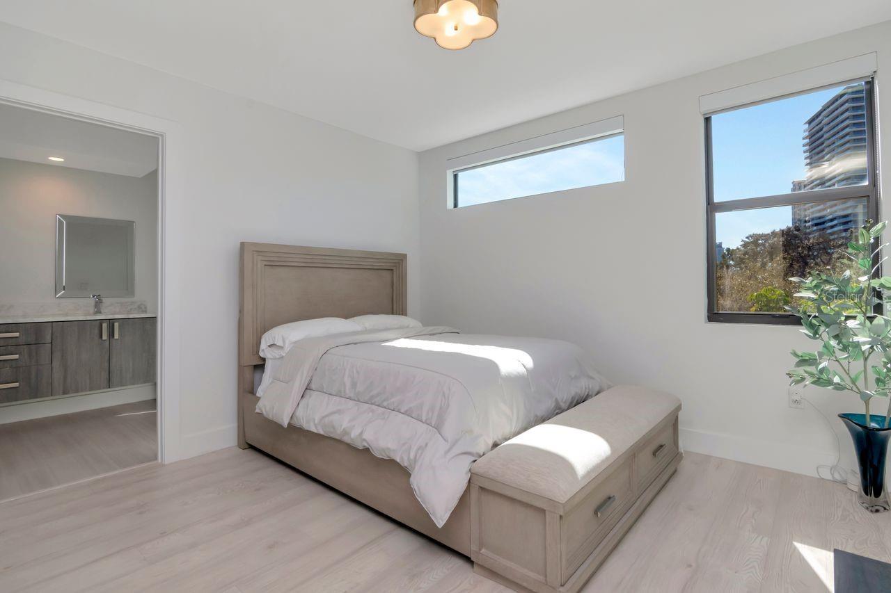 BAYSHORE SEVEN TWNHMS - Residential