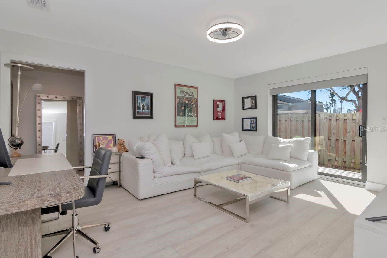 BAYSHORE SEVEN TWNHMS - Residential