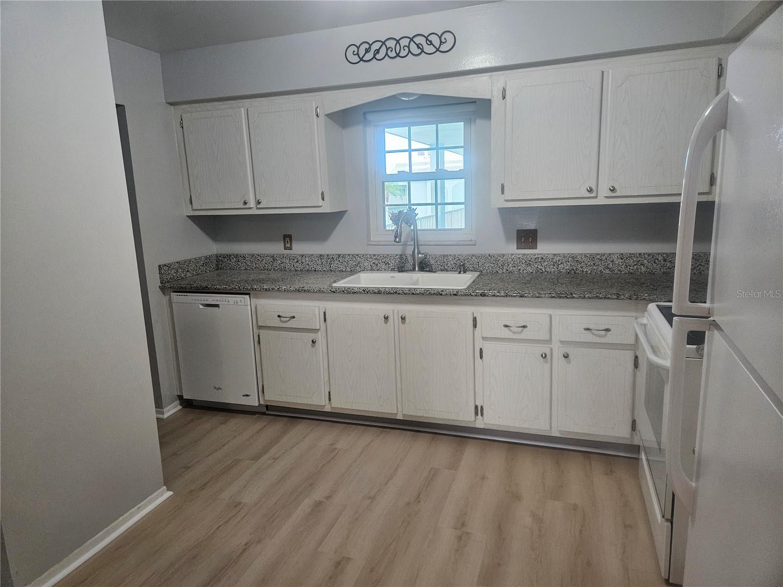 1706 BELLEAIR FOREST DRIVE 310