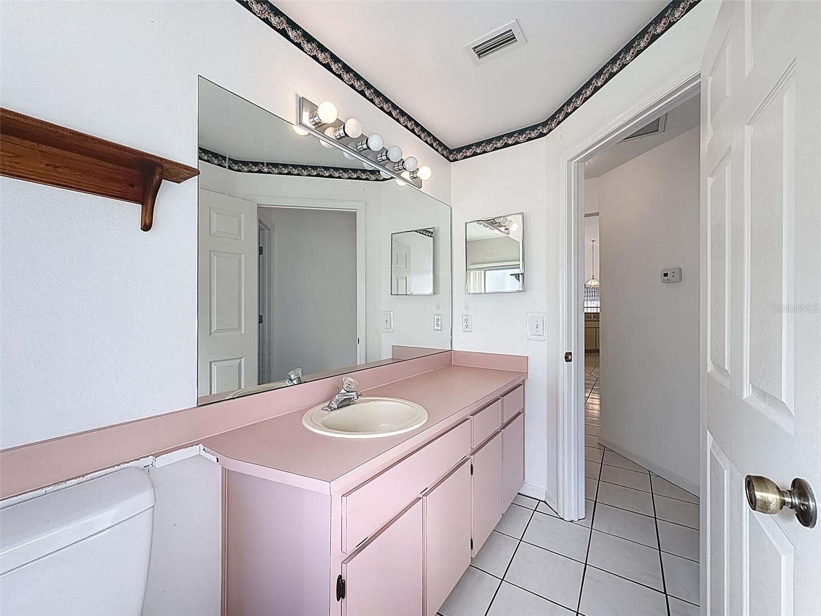 RAINBOW OAKS - Residential