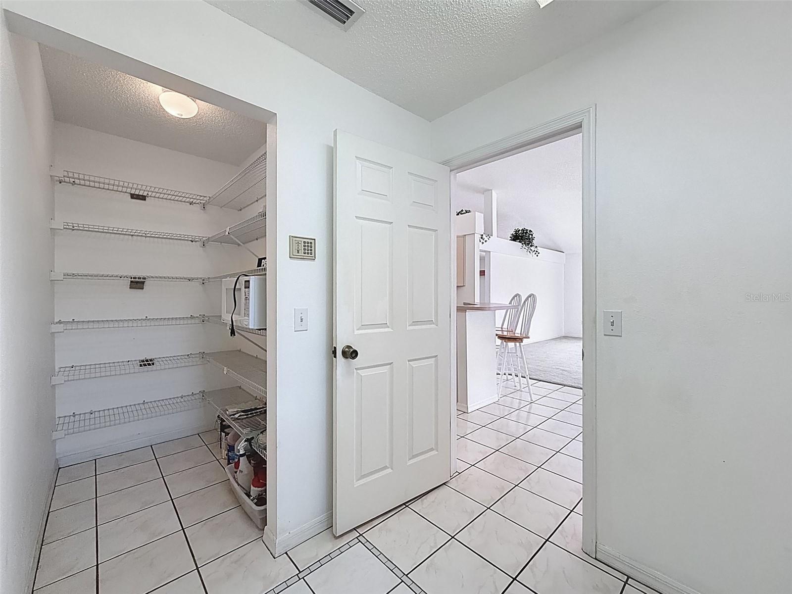 RAINBOW OAKS - Residential