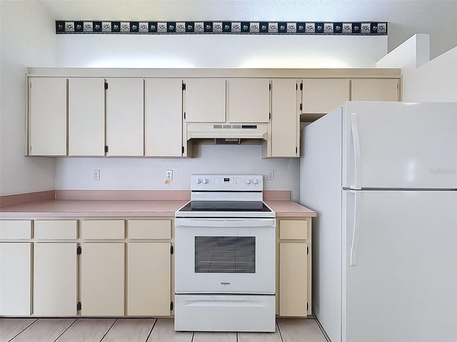 RAINBOW OAKS - Residential