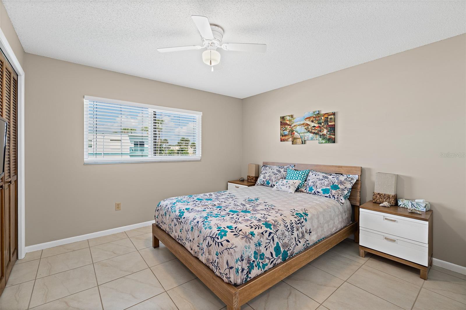 CASTAWAY VILLAS CONDO PH 3 - Residential