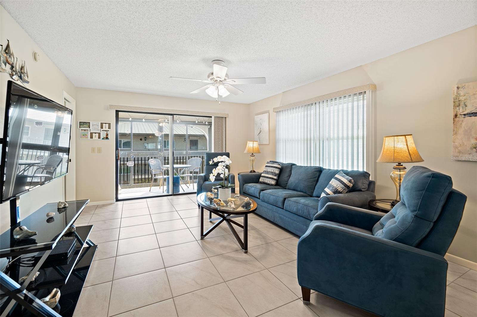 CASTAWAY VILLAS CONDO PH 3 - Residential