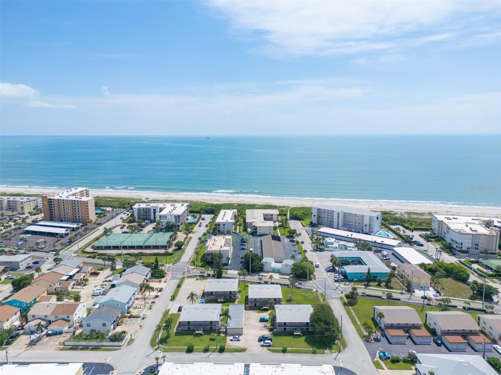 CASTAWAY VILLAS CONDO PH 3 - Residential