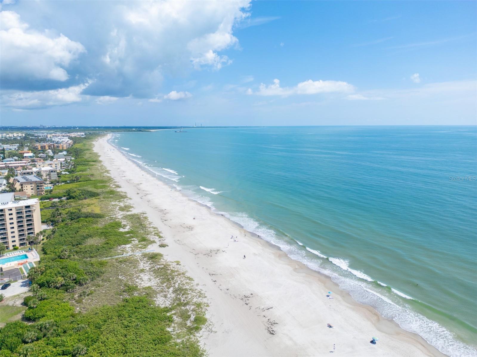 CASTAWAY VILLAS CONDO PH 3 - Residential