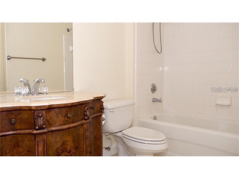 THE VILLAGE AT TOWNPARK OR2057/3888 - Residential Lease