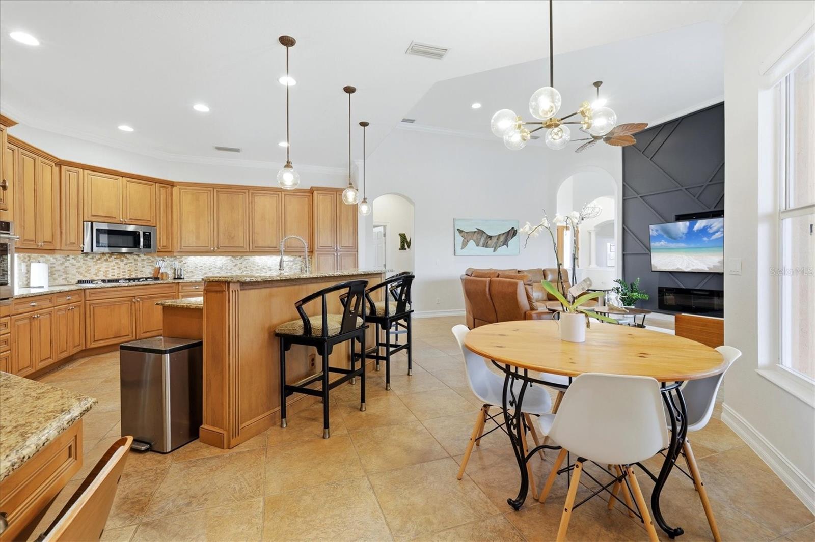VENETIAN GOLF & RIV CLUB PH 02C - Residential