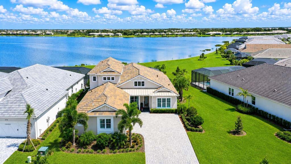 Photo of 7919 Waterbend Trail, Sarasota, FL 34240 (MLS # A4702485)