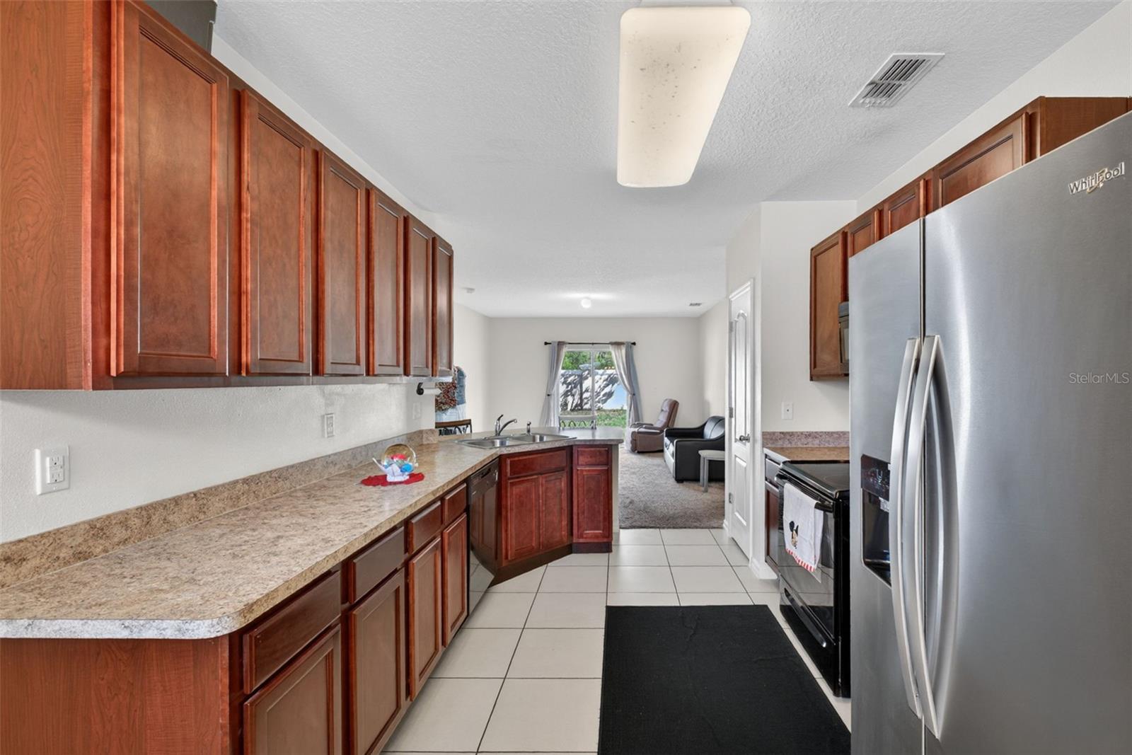 LAKE CUMMINGS ESTATES - Residential