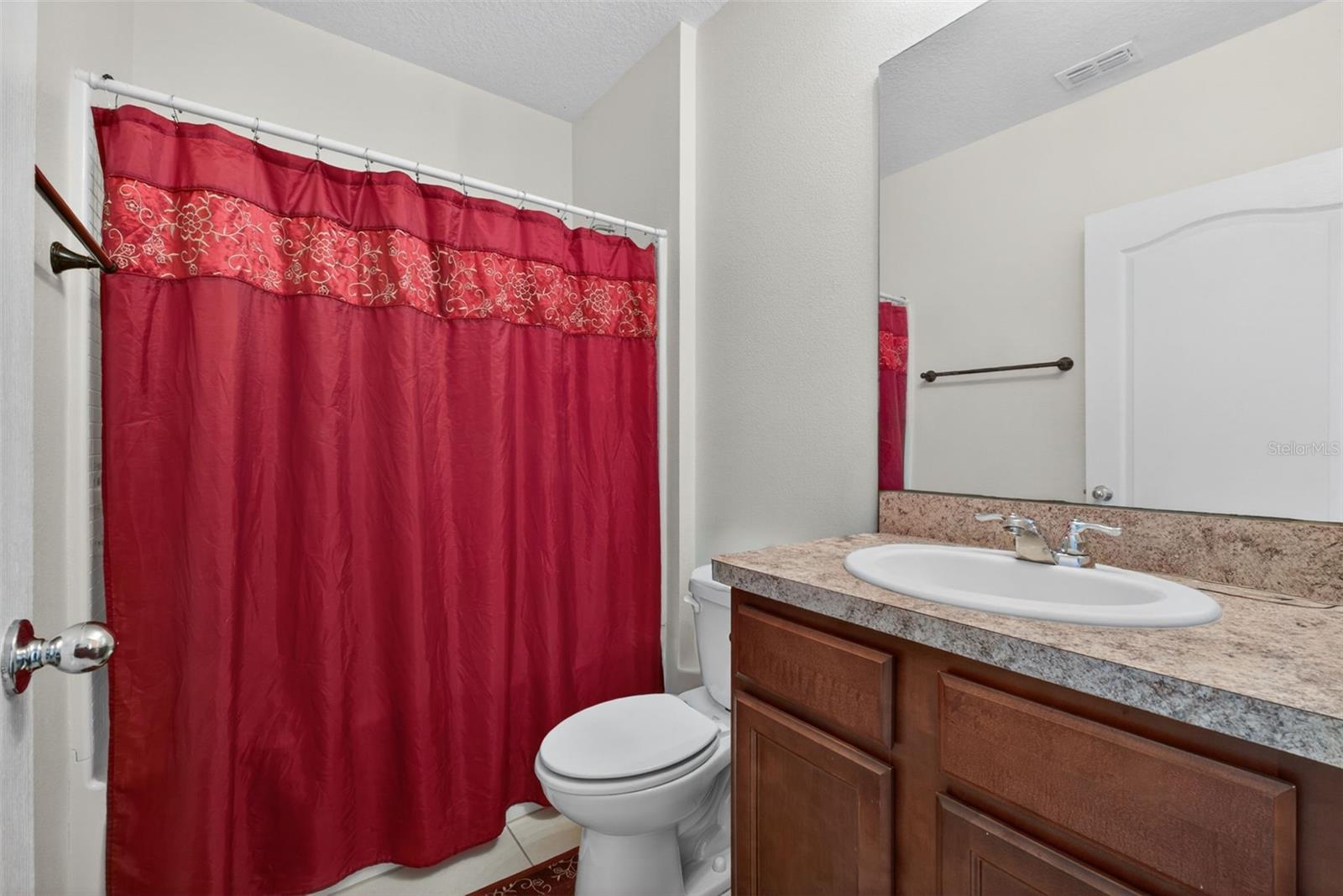 LAKE CUMMINGS ESTATES - Residential