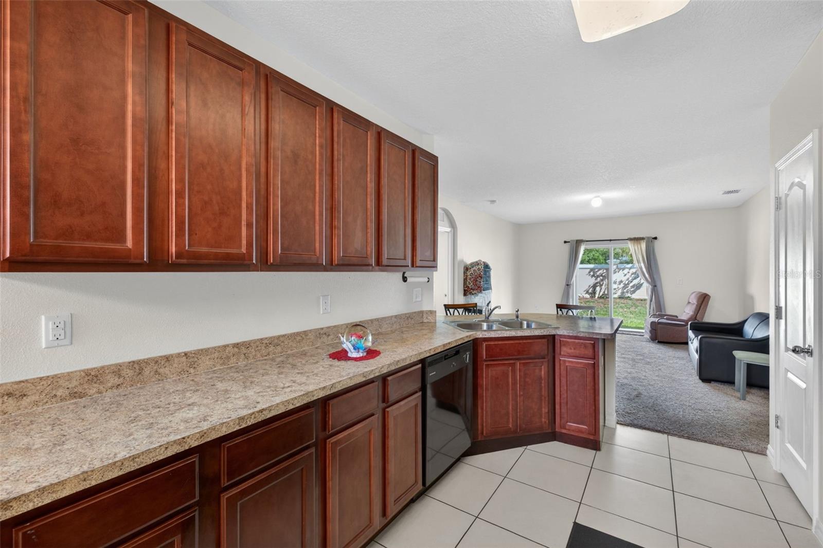 LAKE CUMMINGS ESTATES - Residential