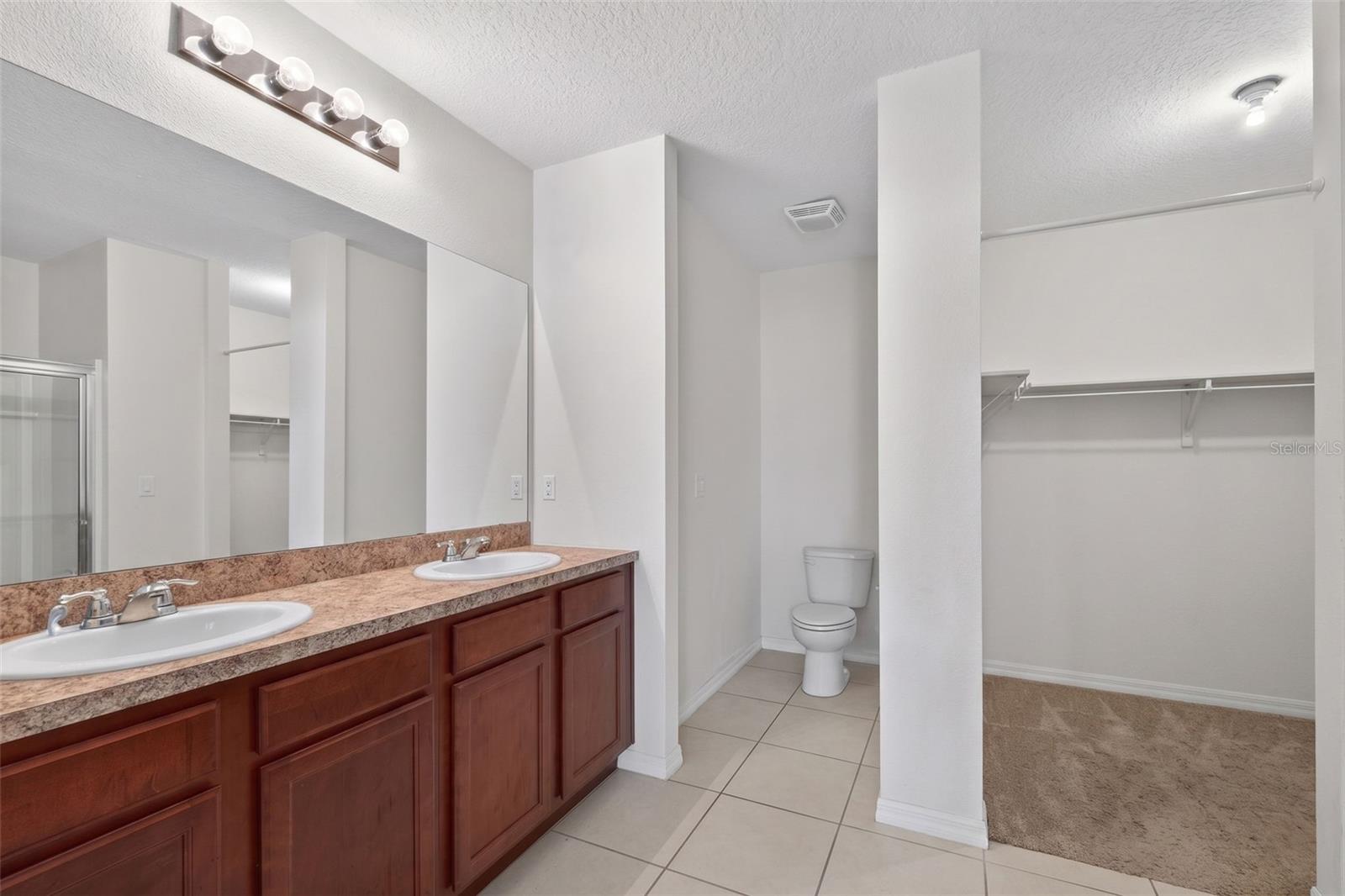 LAKE CUMMINGS ESTATES - Residential