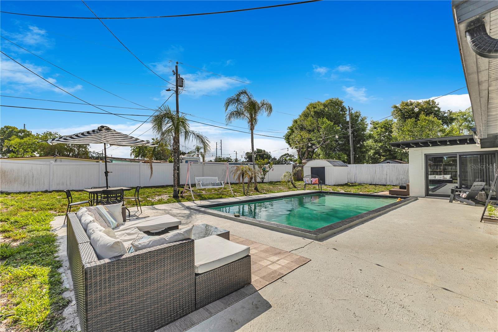 1632 HOLLIS DRIVE