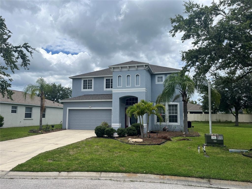 Photo of 5966 Willows Bridge Loop, Ellenton, FL 34222 (MLS # N6138942)