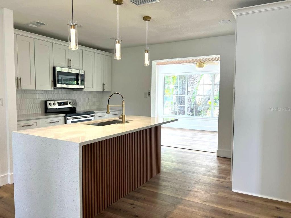 Photo of 1706 W Fore Drive, Tampa, FL 33612 (MLS # TB8434805)