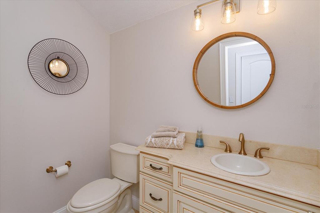 KEENES POINTE - Residential