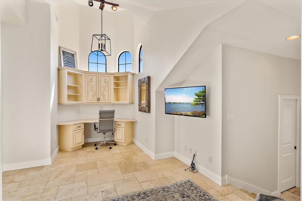 KEENES POINTE - Residential