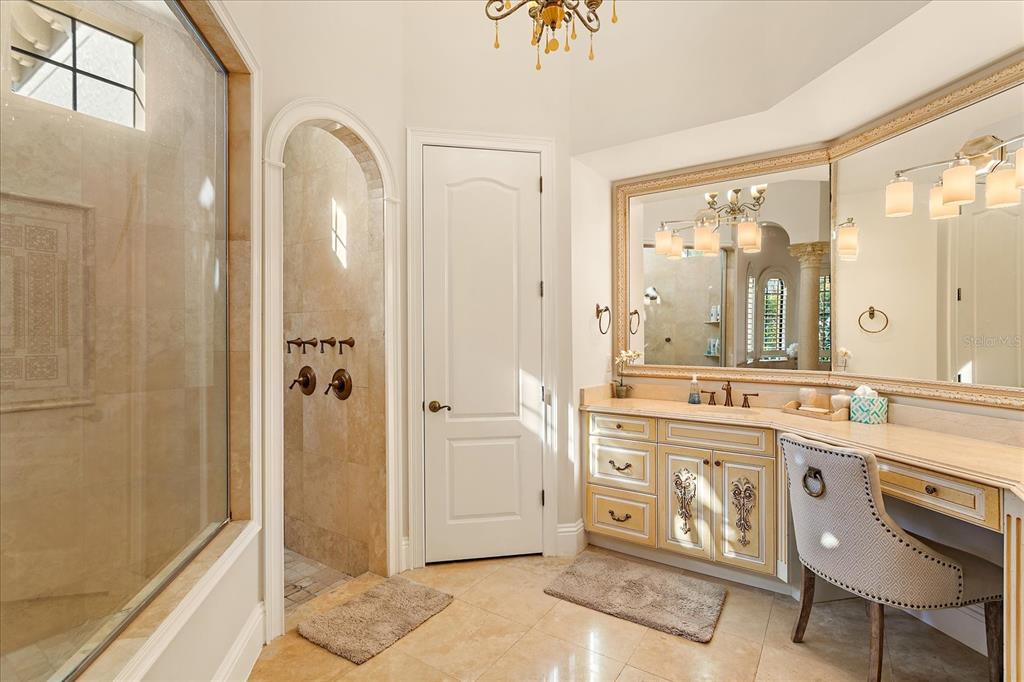 KEENES POINTE - Residential