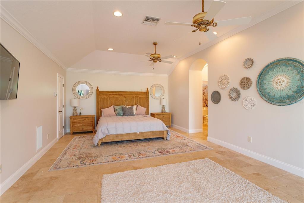 KEENES POINTE - Residential