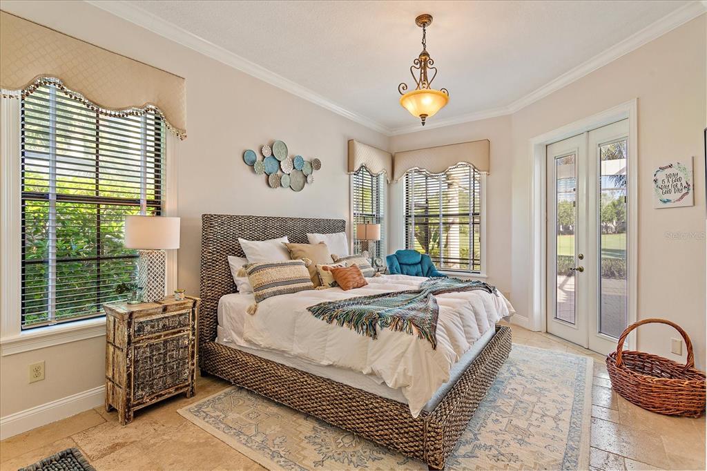 KEENES POINTE - Residential