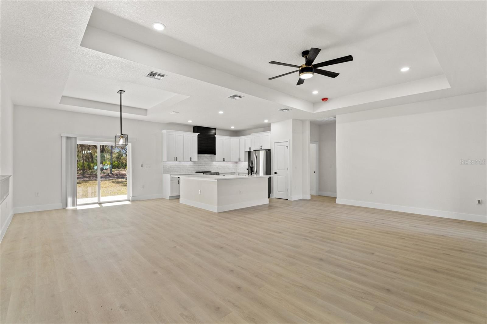 ROYAL HIGHLANDS - Residential