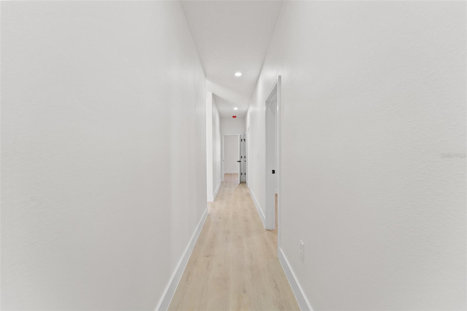 ROYAL HIGHLANDS - Residential