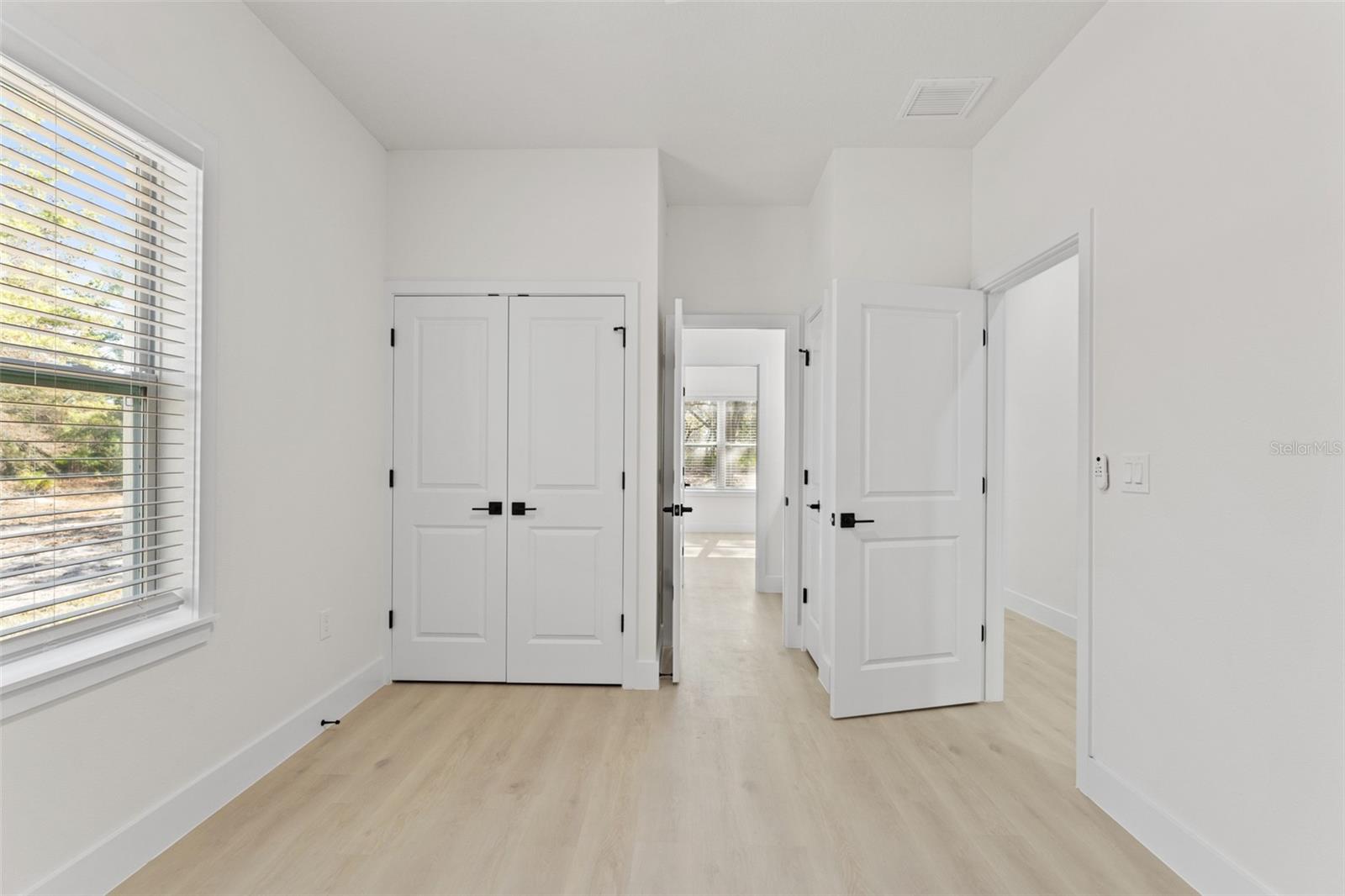 ROYAL HIGHLANDS - Residential