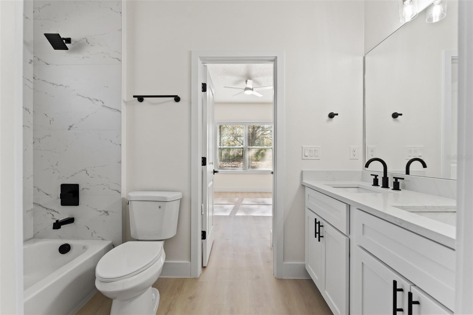 ROYAL HIGHLANDS - Residential