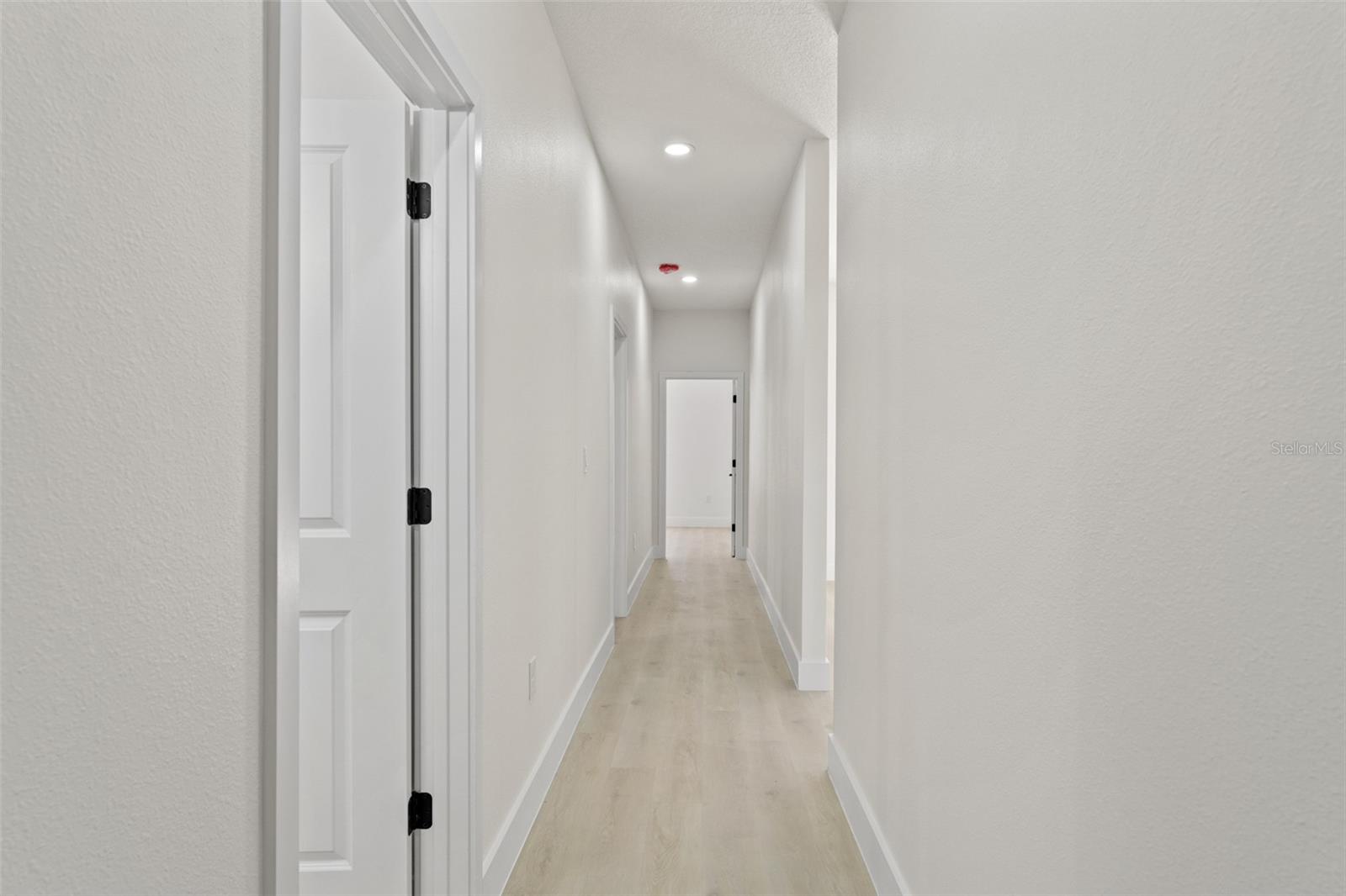 ROYAL HIGHLANDS - Residential