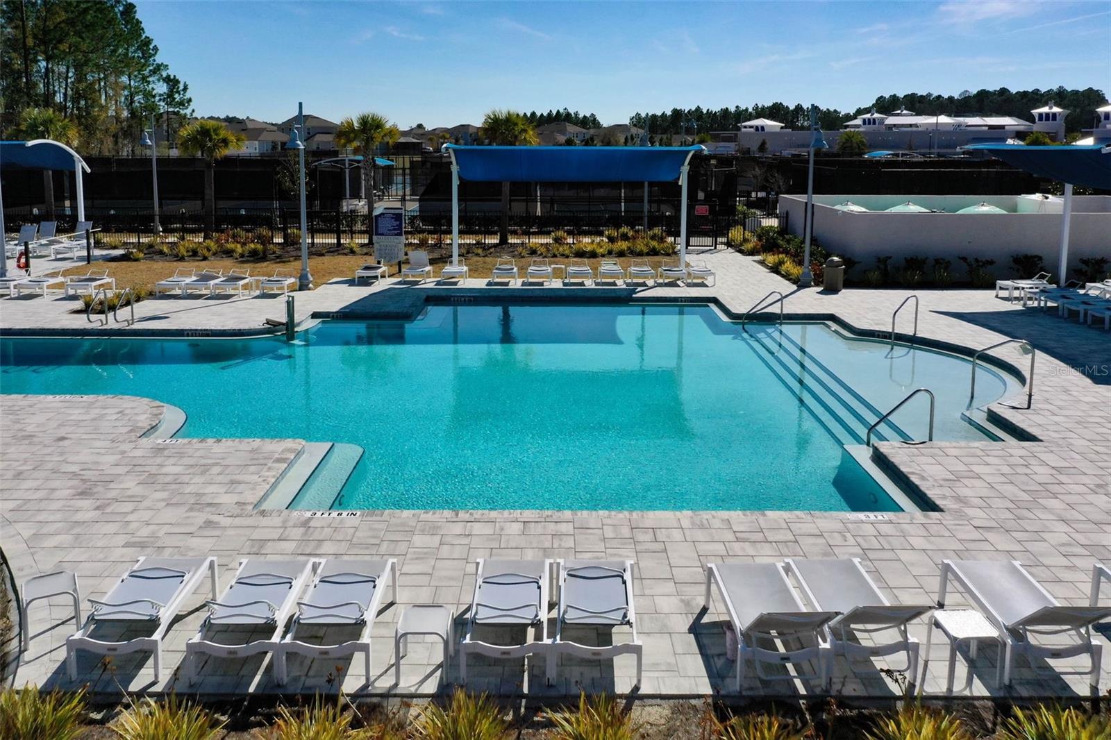 SILVER LNDG - Residential