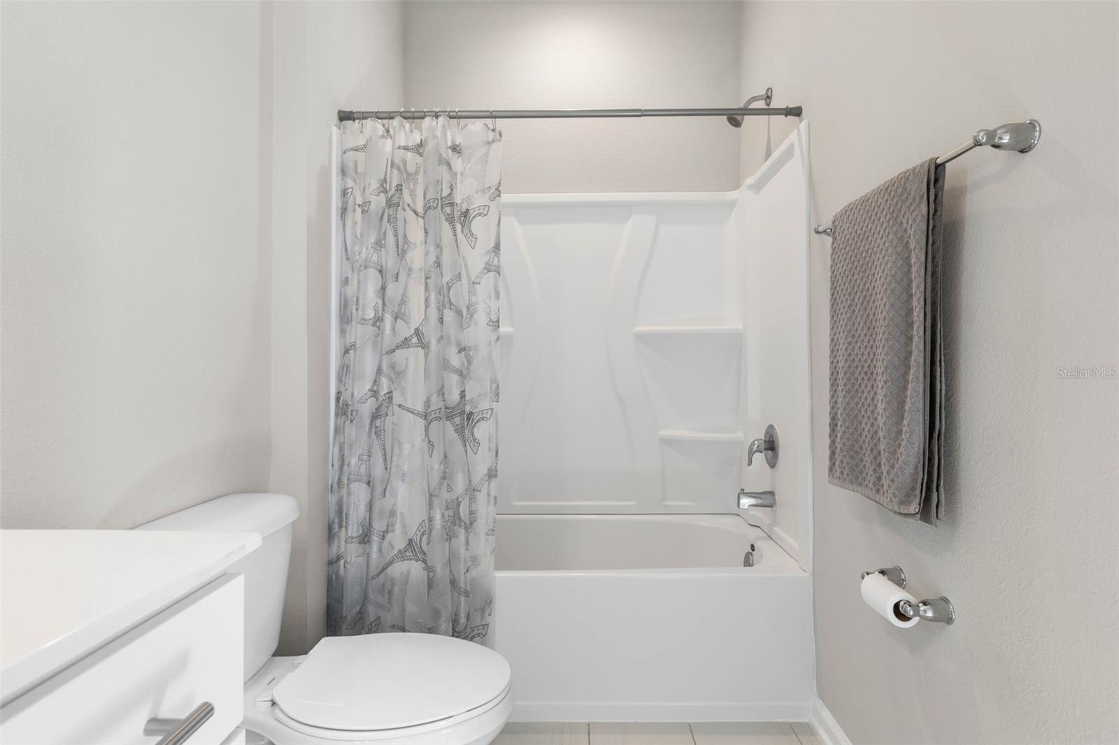 SILVER LNDG - Residential