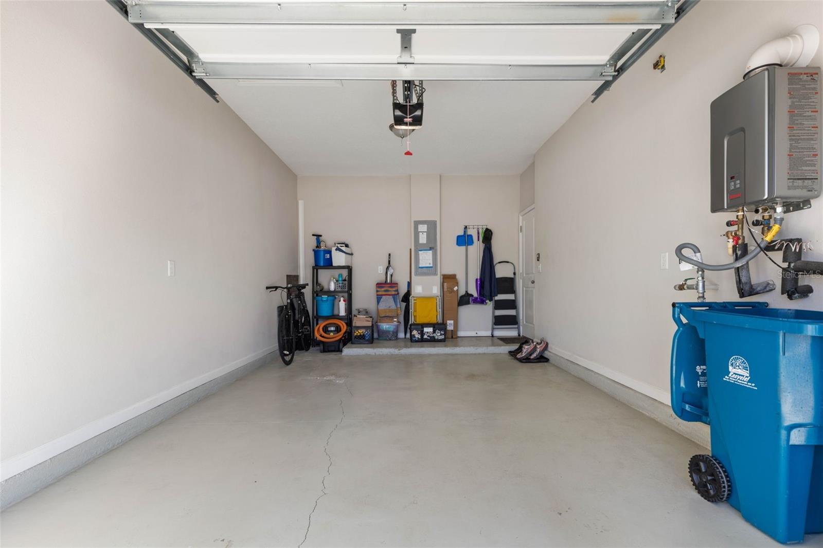 SILVER LNDG - Residential