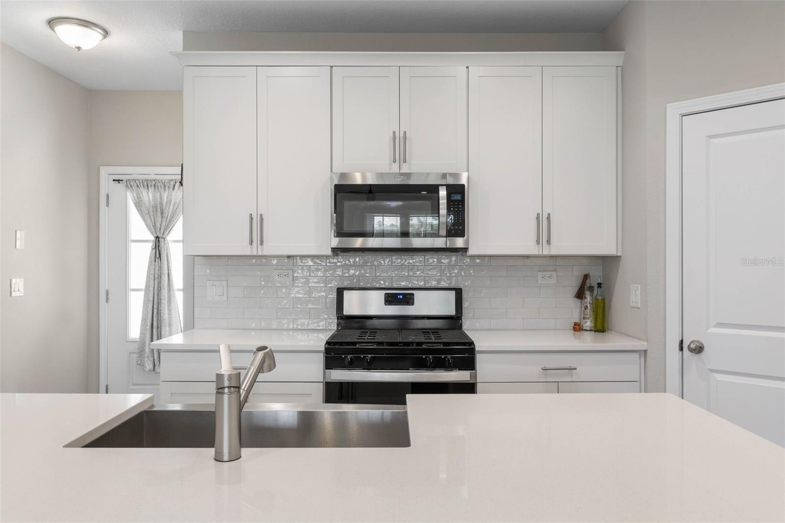 SILVER LNDG - Residential