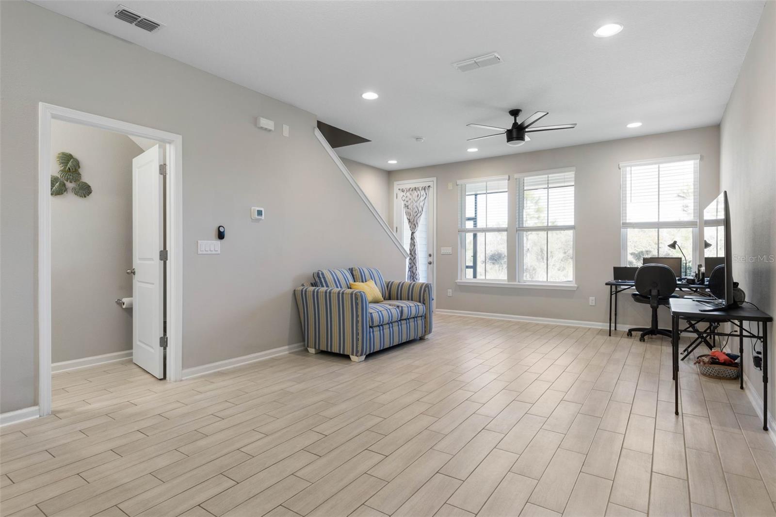 SILVER LNDG - Residential