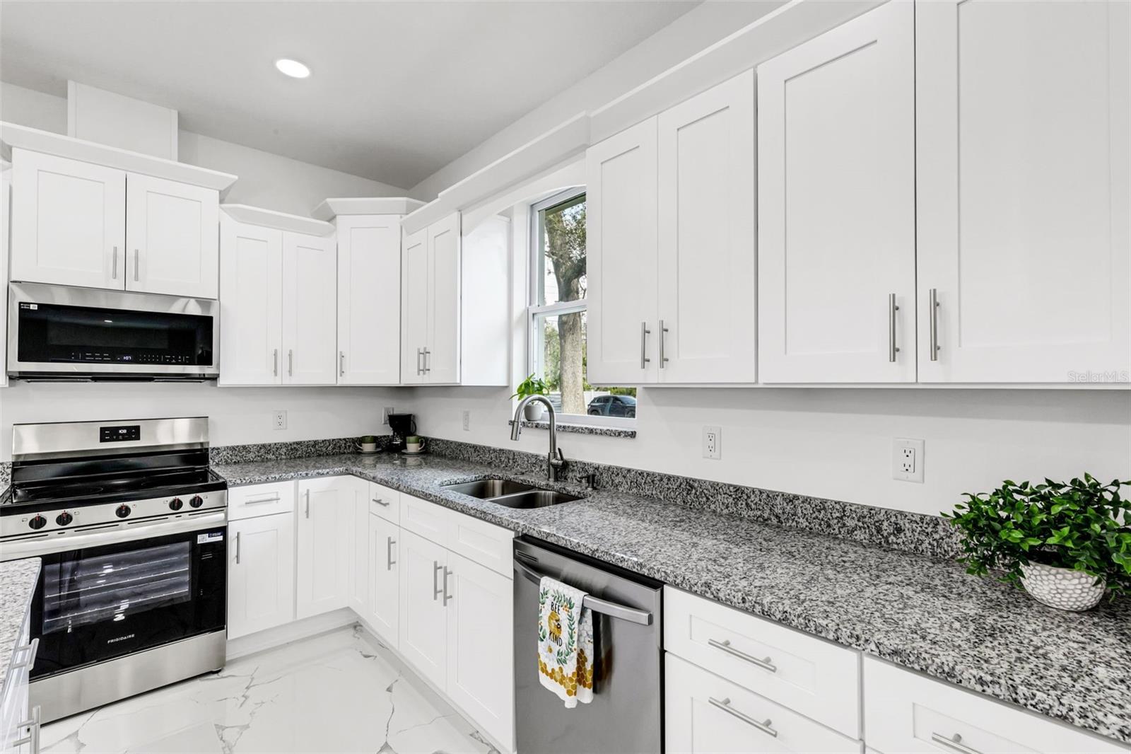 LOWRY LANE SUB - Residential